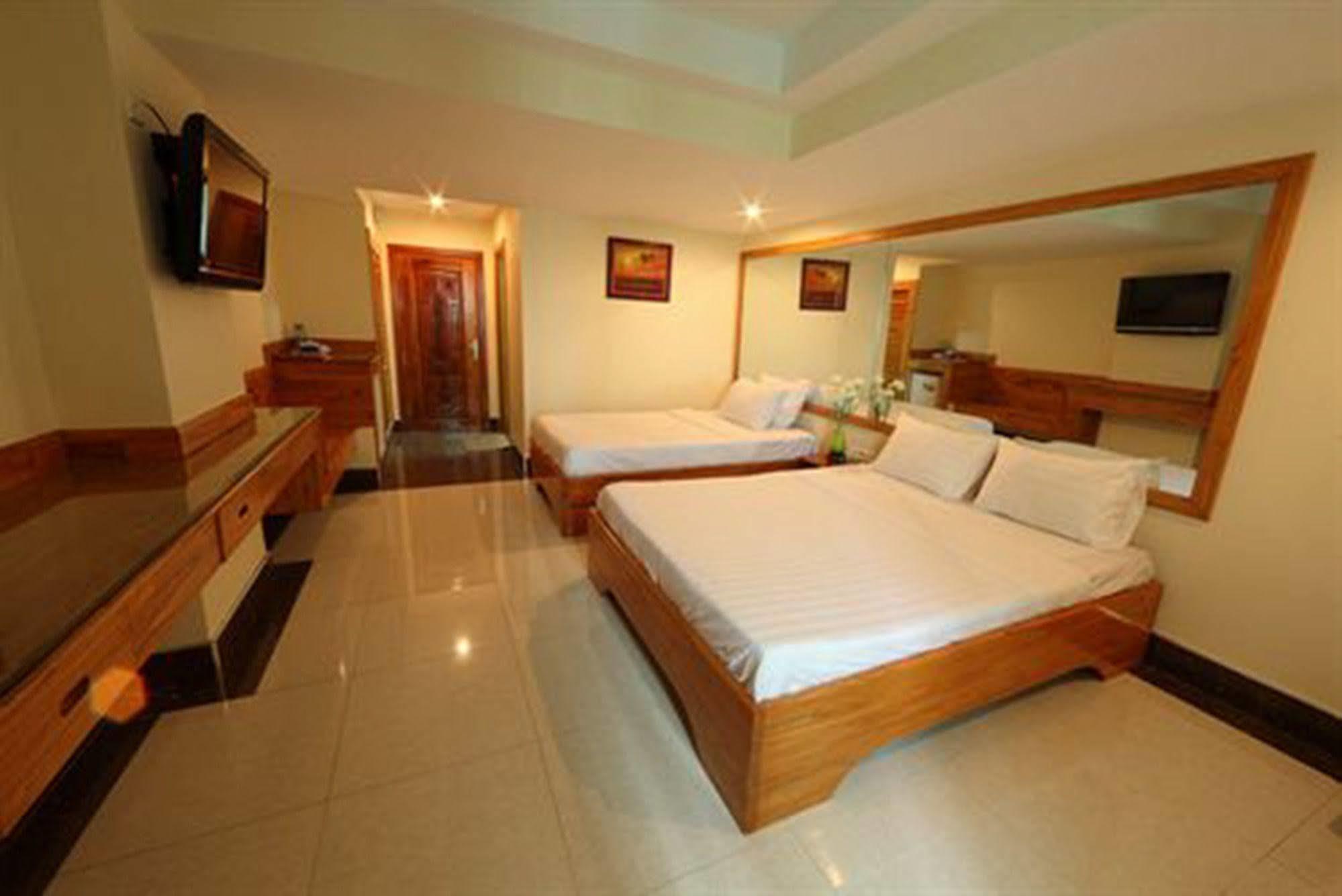 Lucky Star 2 Hotel Phnom Penh Eksteriør billede