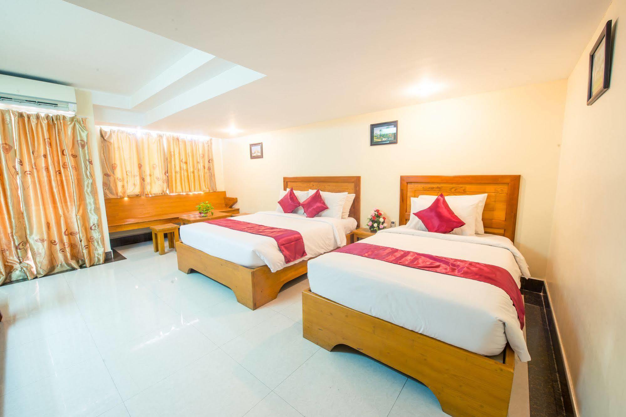 Lucky Star 2 Hotel Phnom Penh Eksteriør billede
