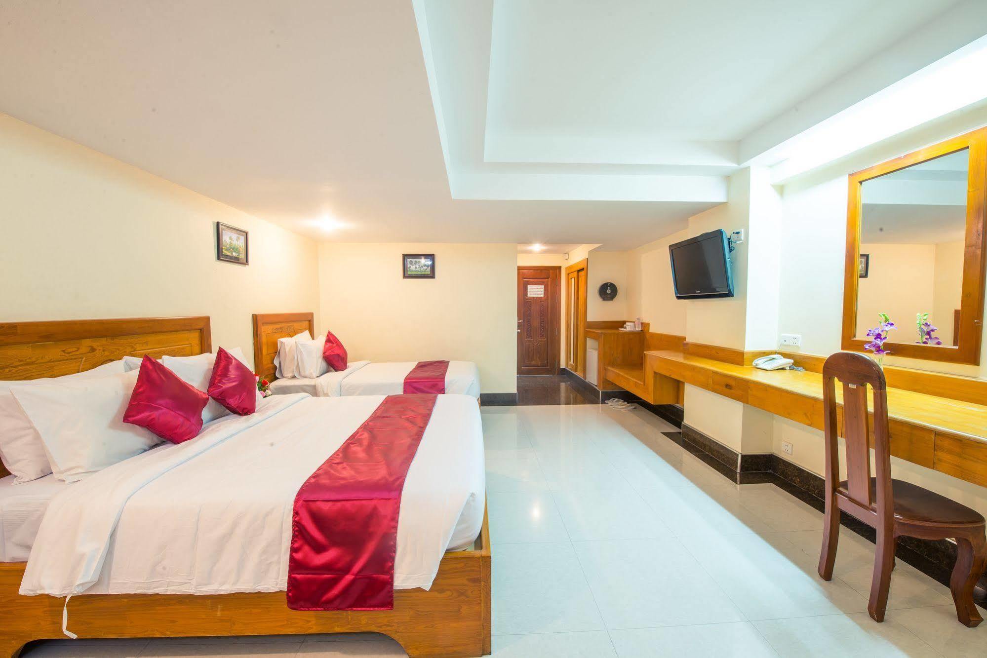 Lucky Star 2 Hotel Phnom Penh Eksteriør billede